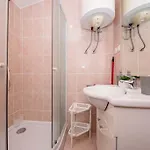 شقة Luka