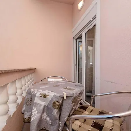 Luka Apartmán Banjol