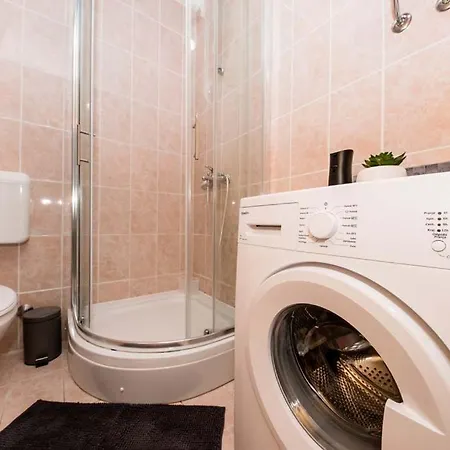 Luka Apartment Banjol