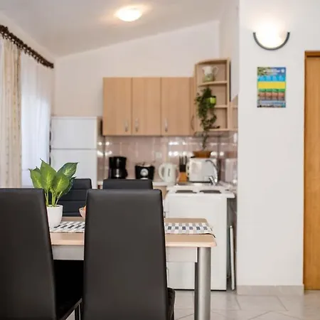 Luka Appartement Banjol